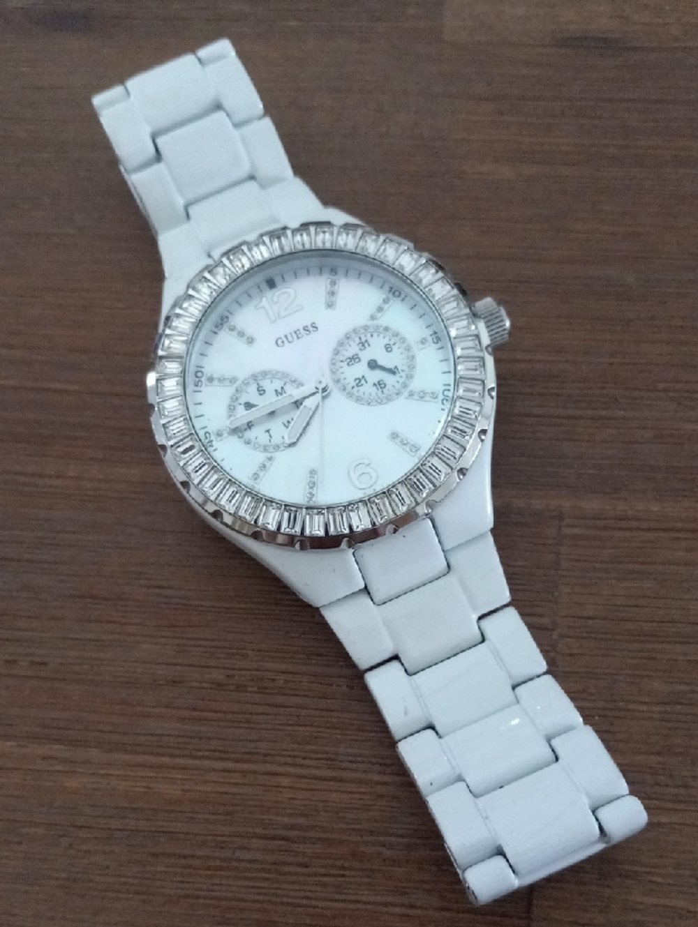 Guess White Ceramic Watch with Crystal Bezel